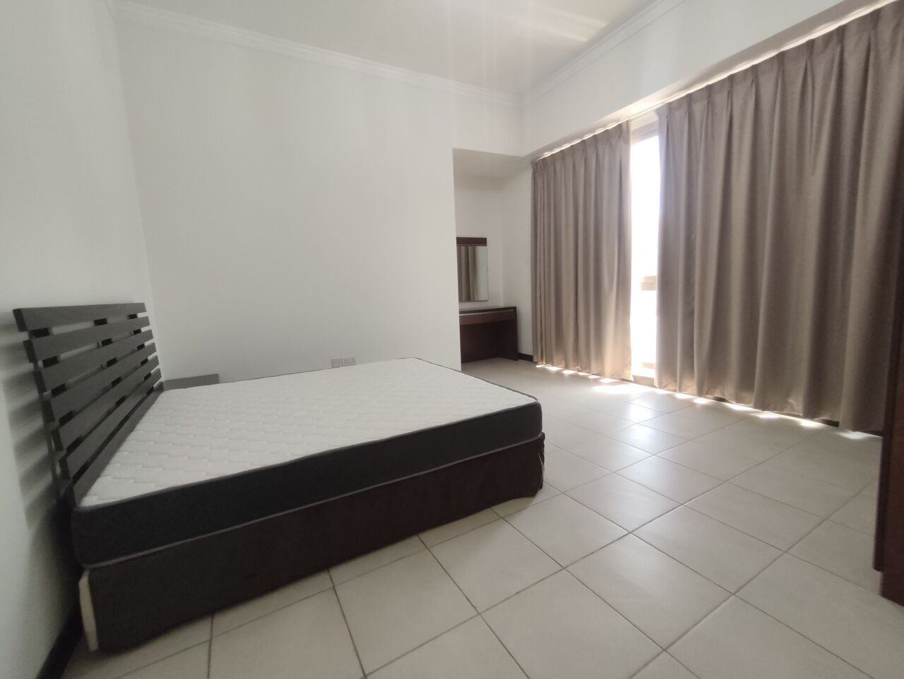 Adliya, Apartments, Flats, Houses & Villas, BHD 380/year,  2 BR,  Gorgeous Fully Furnished 2 Bhk Flat At Adliya Just For 380 Bhd