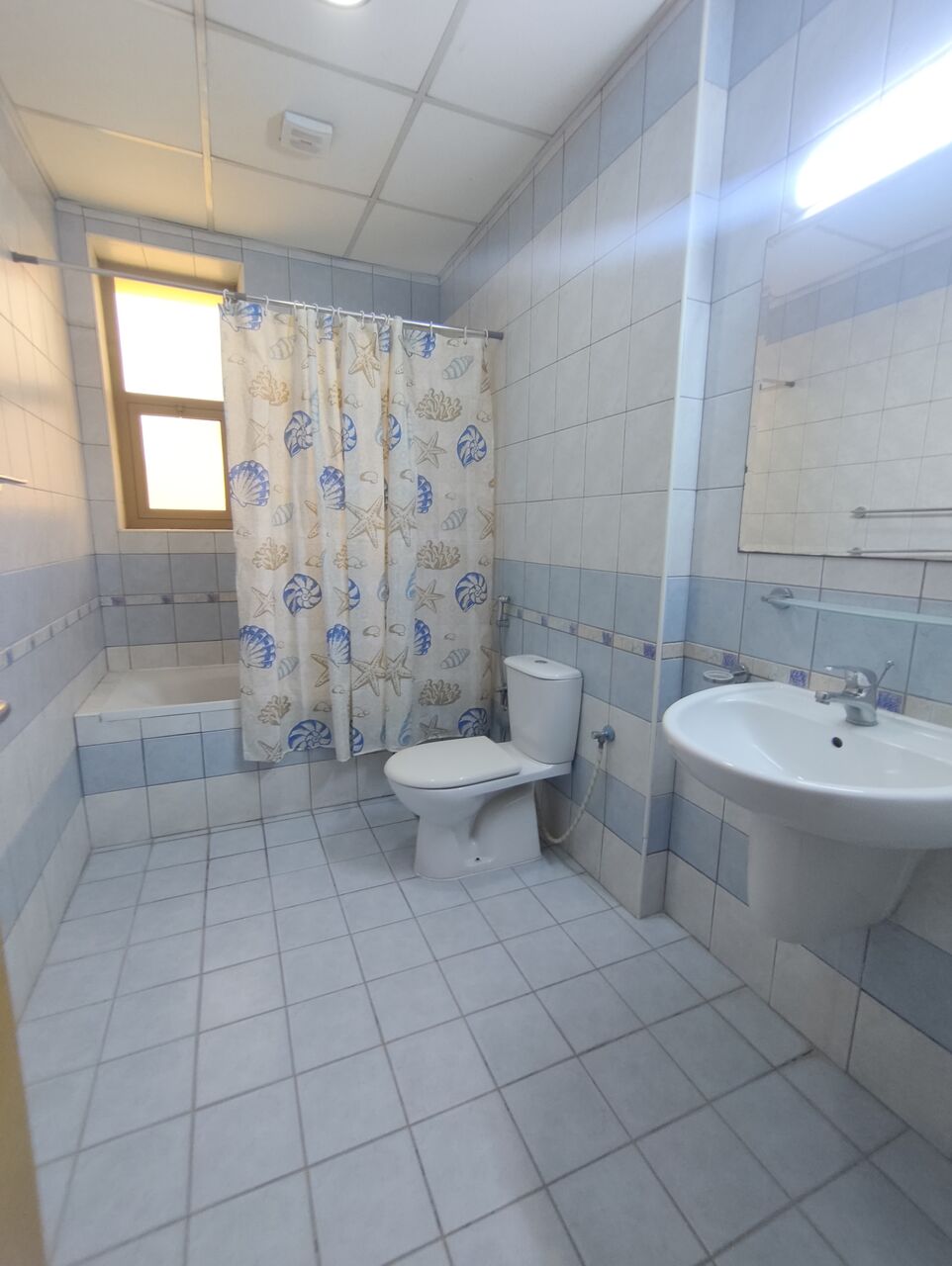 Adliya, Apartments, Flats, Houses & Villas, BHD 380/year,  2 BR,  Gorgeous Fully Furnished 2 Bhk Flat At Adliya Just For 380 Bhd