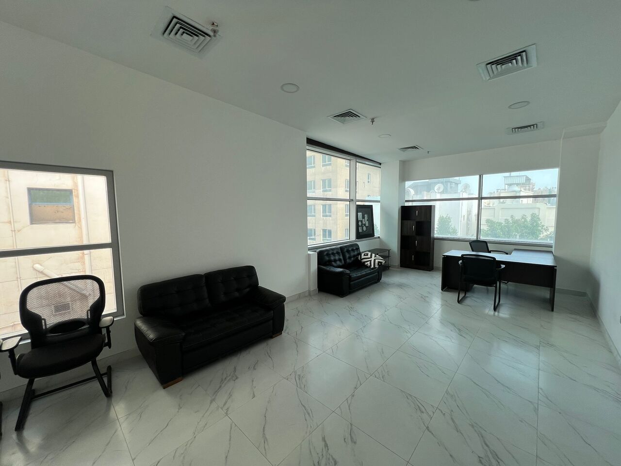 Adliya, Offices, BHD 330,  50 Sq. Meter,  Bright & Furnished Office Space For Rent In Adliya