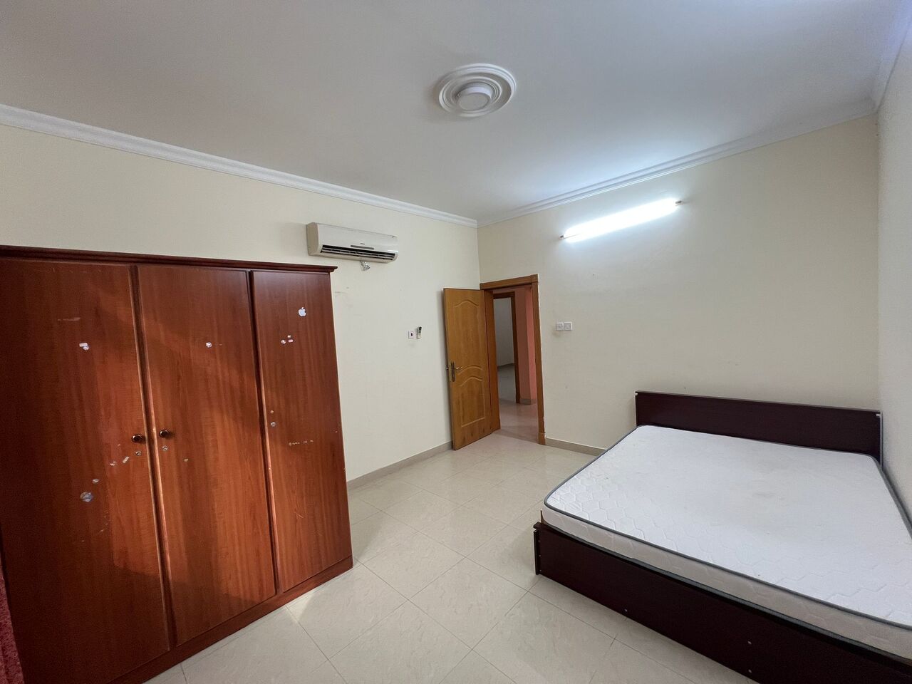 Manama, Apartments, Flats, Houses & Villas, BHD 350/month,  3 BR,  Semi-Furnished  Apartment For Rent In Gufool | Near Water Garden City