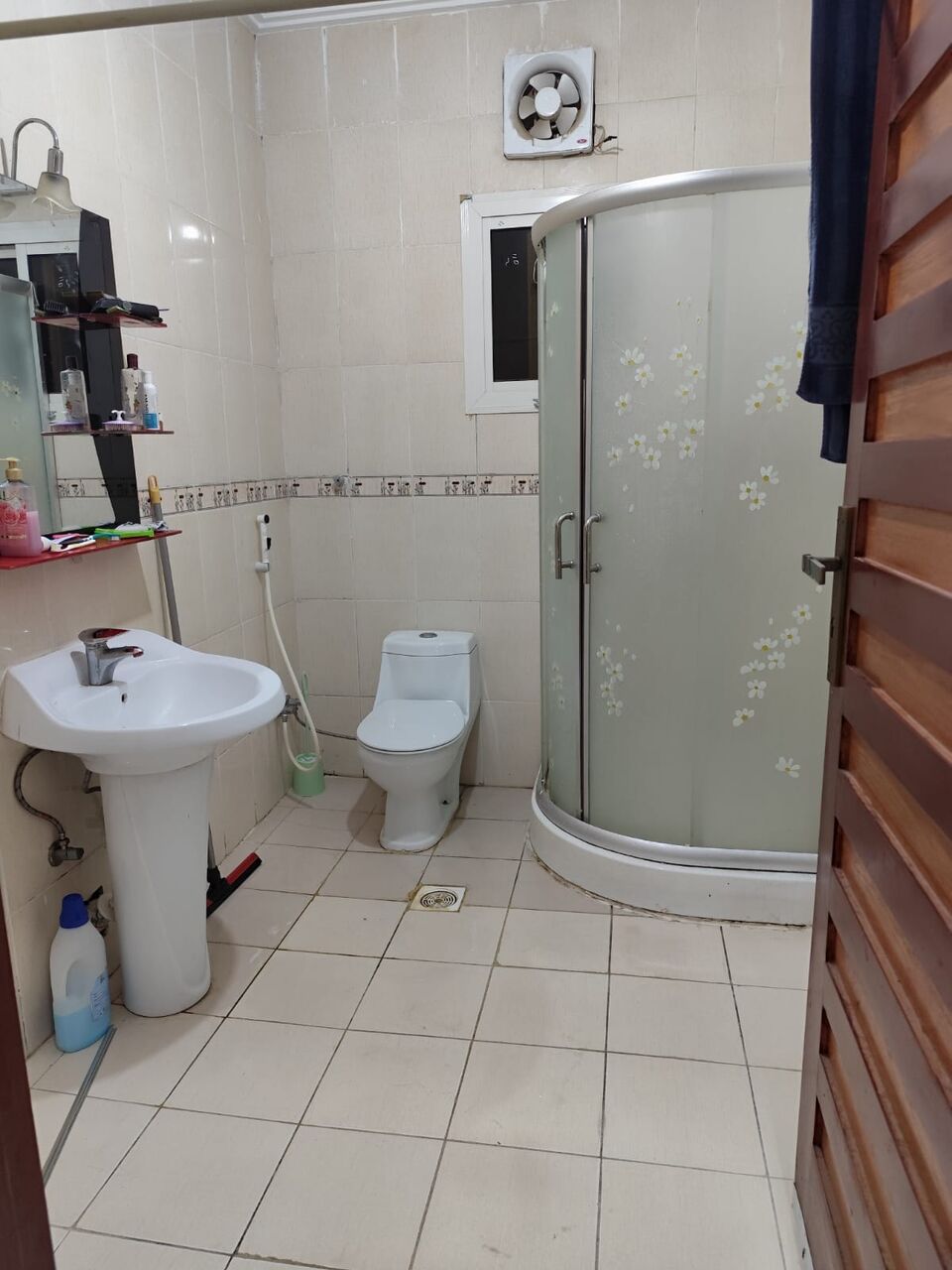 Jeddah, Villas, SAR 550,  Furnished,  500 Sq. Feet,  Sharing The Villa / House