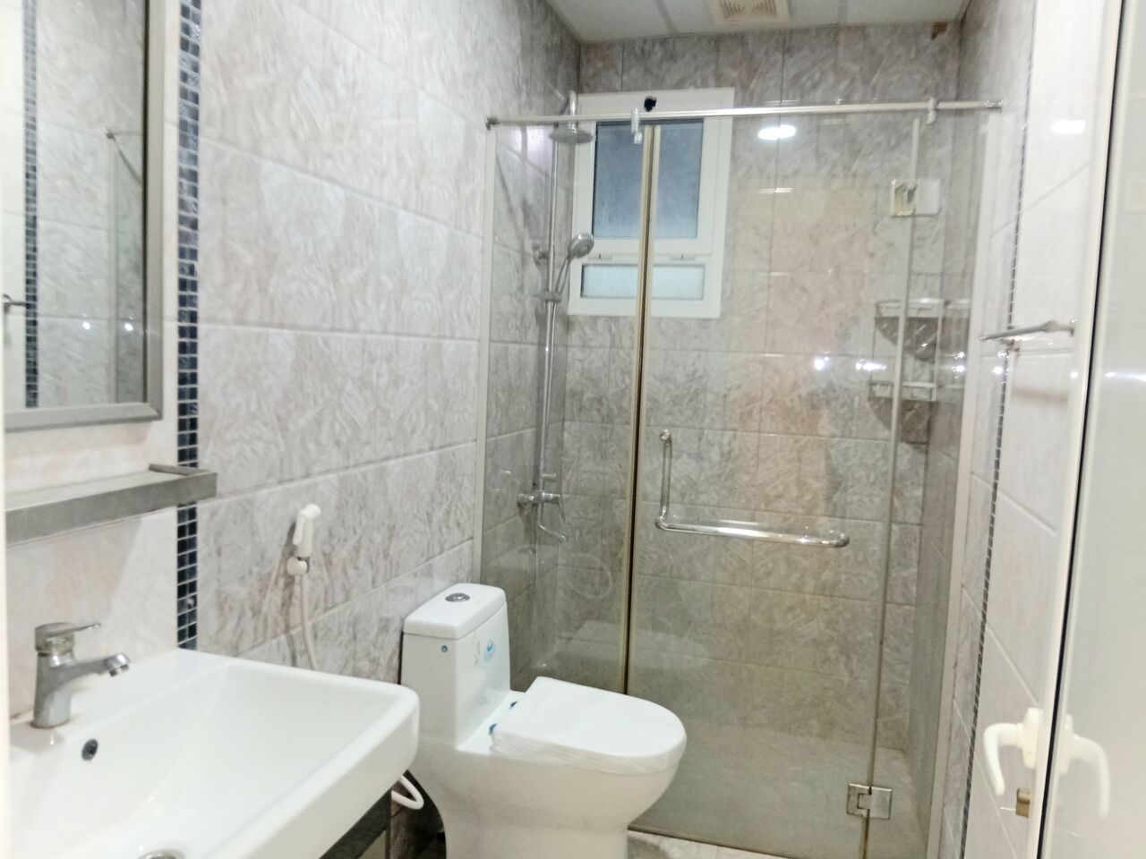 Tubli, Apartments, Flats, Houses & Villas, BHD 250/month,  2 BR,  2 BHK Apartment For Rent In Tubli. Semi Furnished! CALL N WhatsApp: 36761304