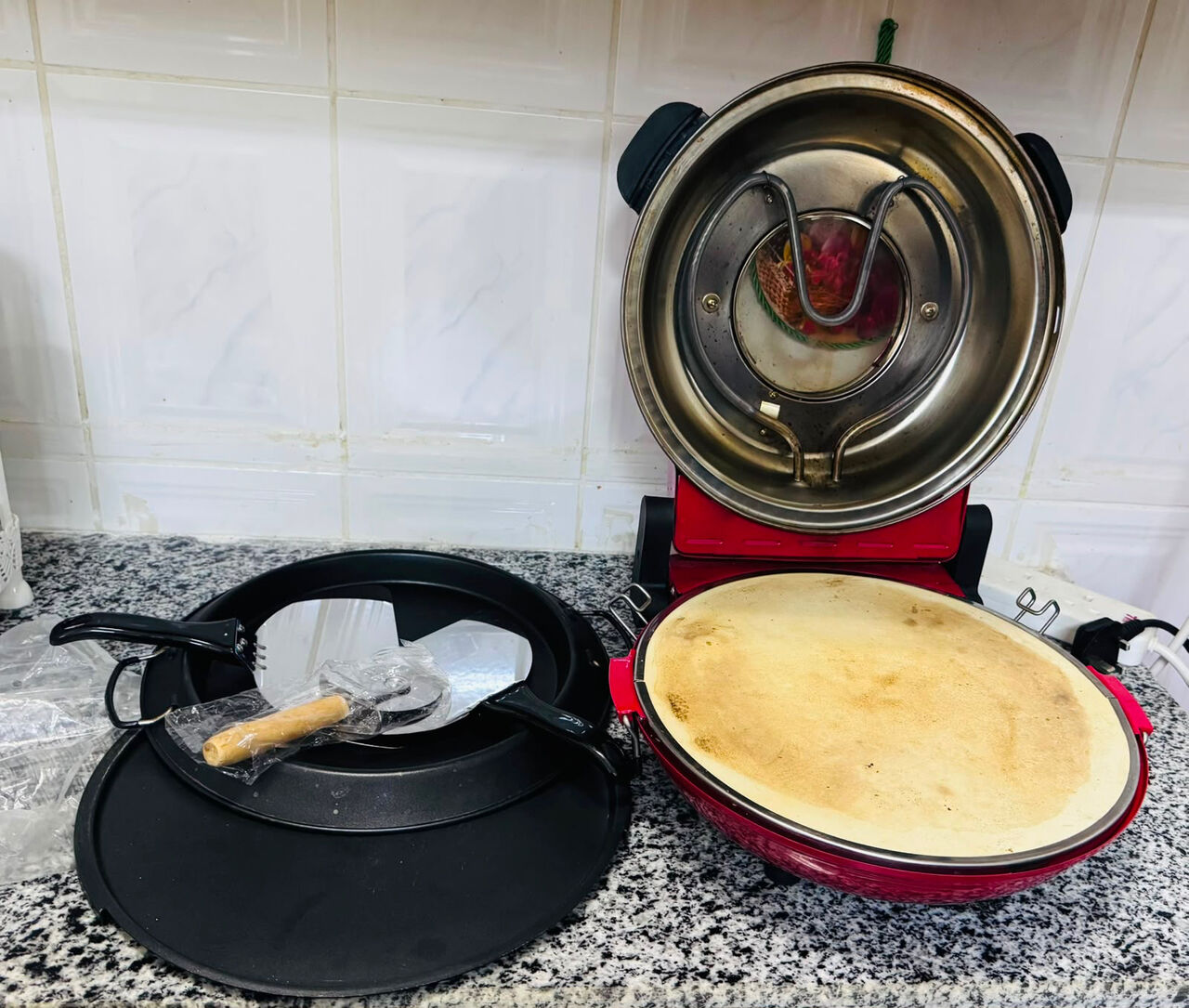 Yanbu, Household Items, SAR 600,  Pizza Maker, Air Fryer, Electric Pressure Cooker , Coffee Machine Etc