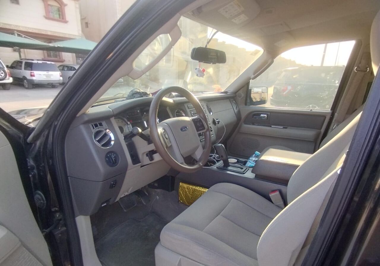 Jubail, Vehicles, Cars & Trucks , SAR 42000,  Ford Expedition,  2013,  Automatic,  242000 KM,    Standard (Accident Free Car)