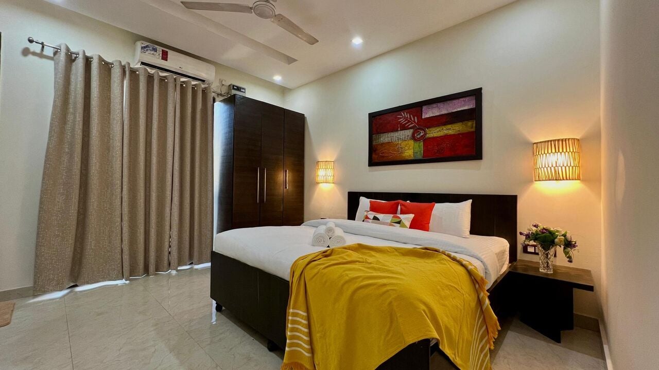 Gurugram, Apartments, Flats, Houses & Villas, INR 4000/day,  Furnished,  1 BR,  550 Sq. Meter,  One Bedroom Apartment