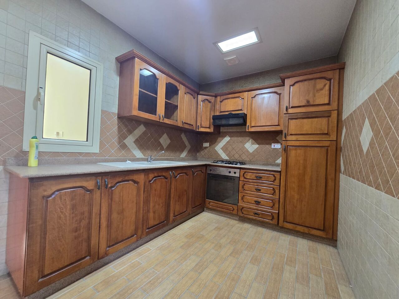 Adliya, Apartments, Flats, Houses & Villas, BHD 425/month,  3 BR,  Apartment For Rent In Adliya | Near Al Mina Supermarket | With Balcony & Store