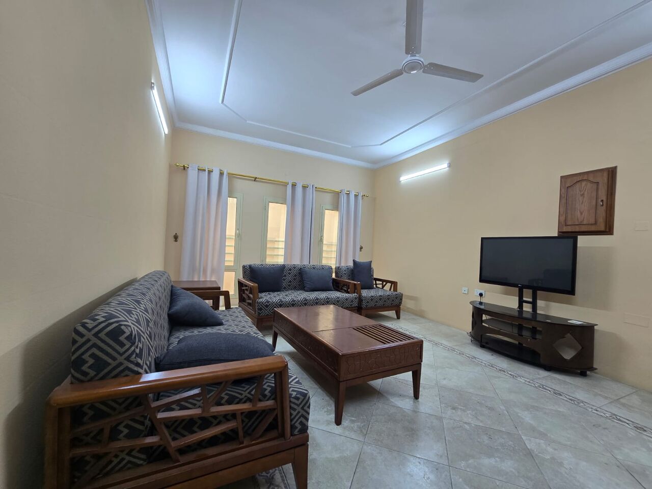Adliya, Apartments, Flats, Houses & Villas, BHD 425/month,  3 BR,  Apartment For Rent In Adliya | Near Al Mina Supermarket | With Balcony & Store