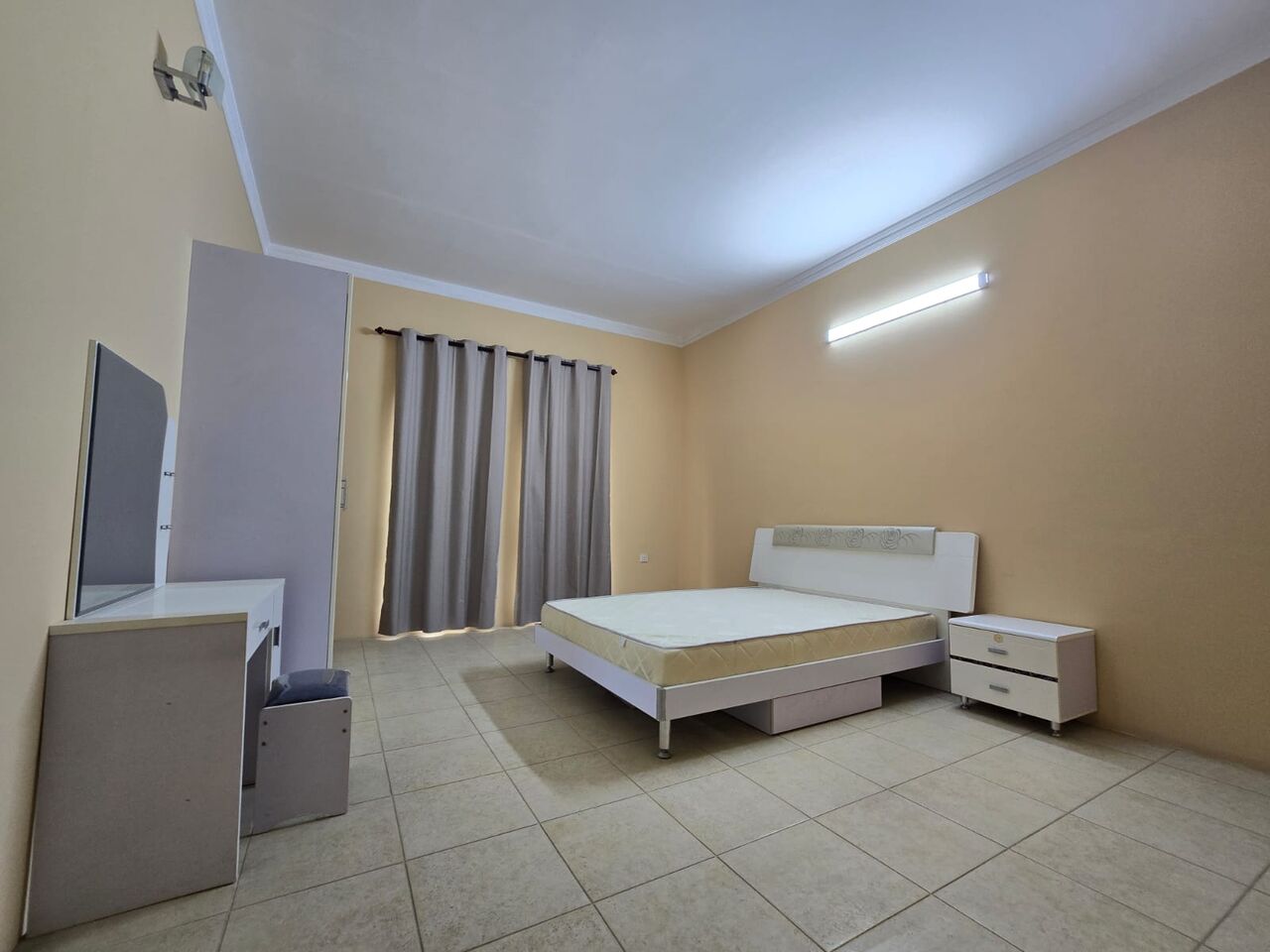 Adliya, Apartments, Flats, Houses & Villas, BHD 425/month,  3 BR,  Apartment For Rent In Adliya | Near Al Mina Supermarket | With Balcony & Store