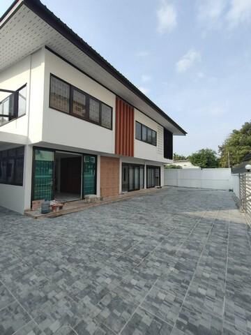 Bangkok, Villas, THB 65000,  92 Sq. Feet,  2-story Detached House For Rent, 92 Sq M, Chok Chai 4, Lat Phrao-Wang Hin Area. Near The