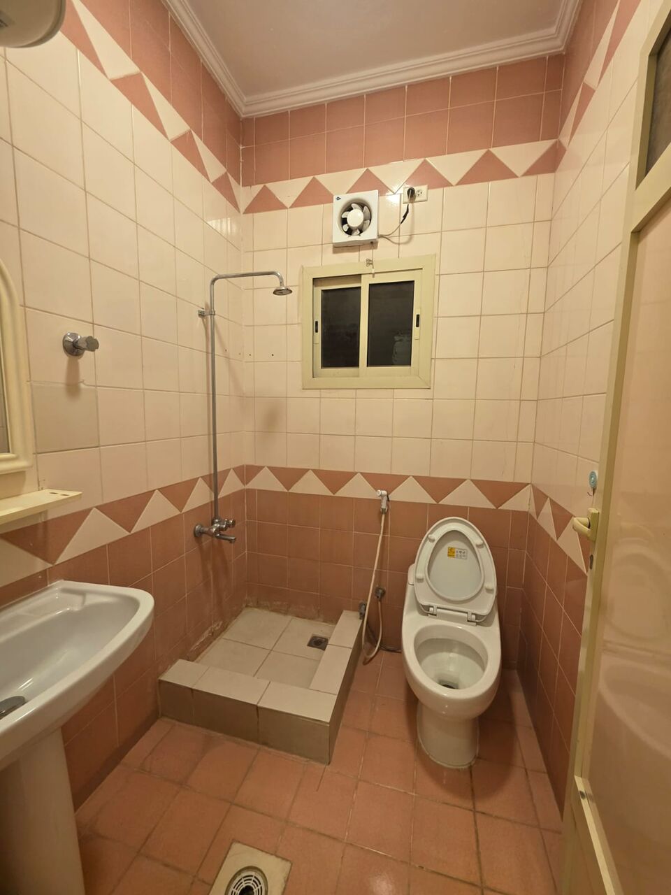 Khobar, Apartments, Flats, Houses & Villas, SAR 15500/year,  2 BR,  2 Bedrooms, A Living Room 1 Bathrooms, A Kitchen Elevator Not Available