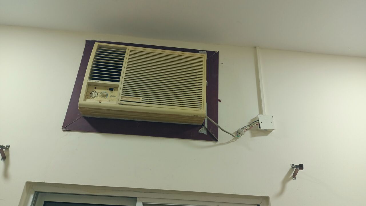 Umm Al Hassam, Air Conditioners, BHD 45,  Window AC 2.0Ton For Sale