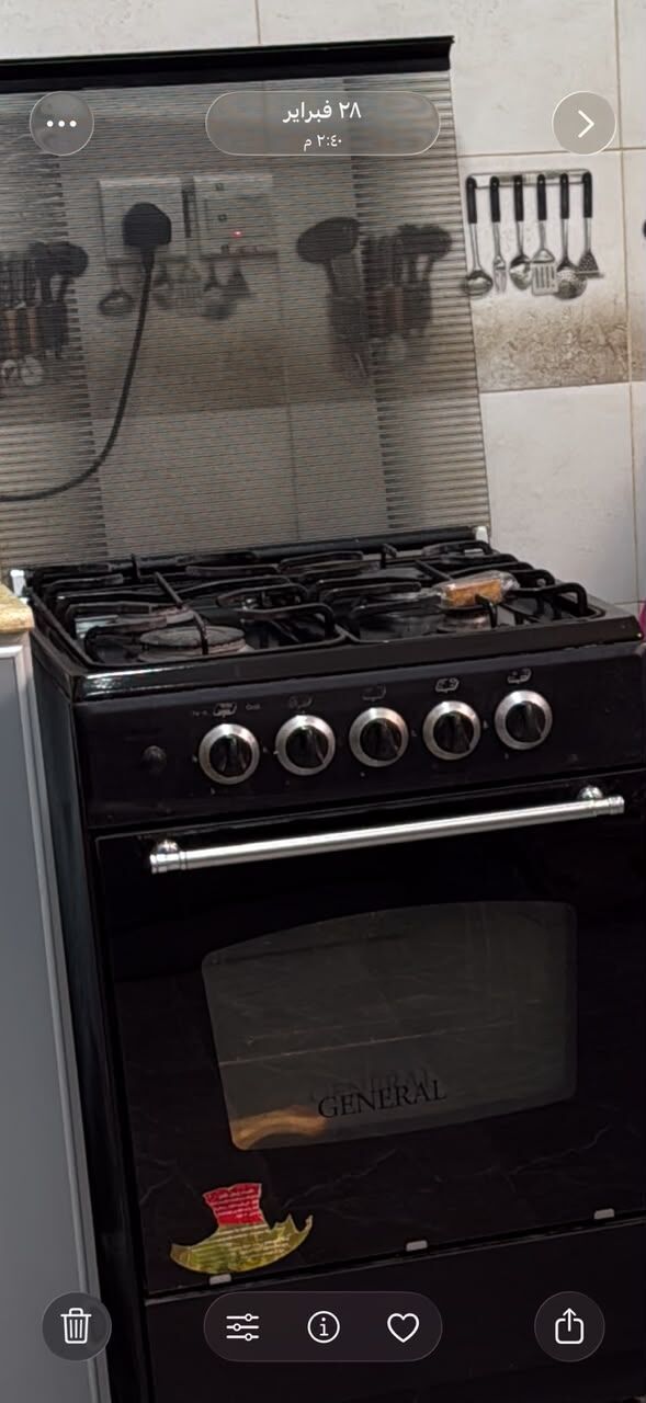 Al Malaz, Appliances, SAR 400,  Used 4-Burner Gas Stove With Oven For Sale (Brand: General)