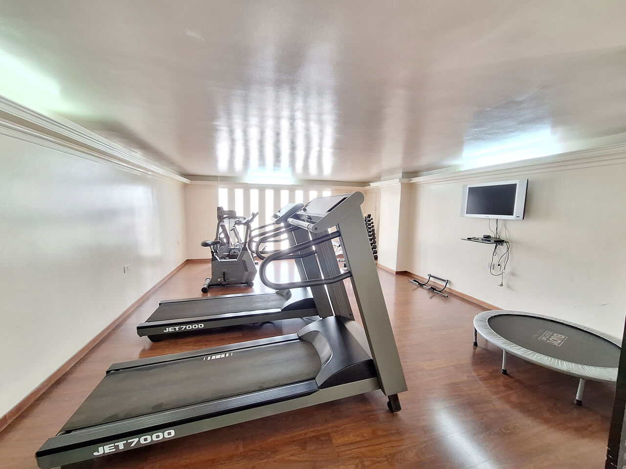 Juffair, Apartments, Flats, Houses & Villas, BHD 350/month,  Furnished,  2 BR,  150 Sq. Meter,  Highly Spacious | Free Wifi & Hk | Closed Kitchen | Family Building | With CPR Address