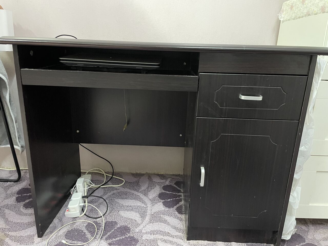 Jeddah, Electronics, SAR 100,  Tv, Sewing Machine, Computer Table