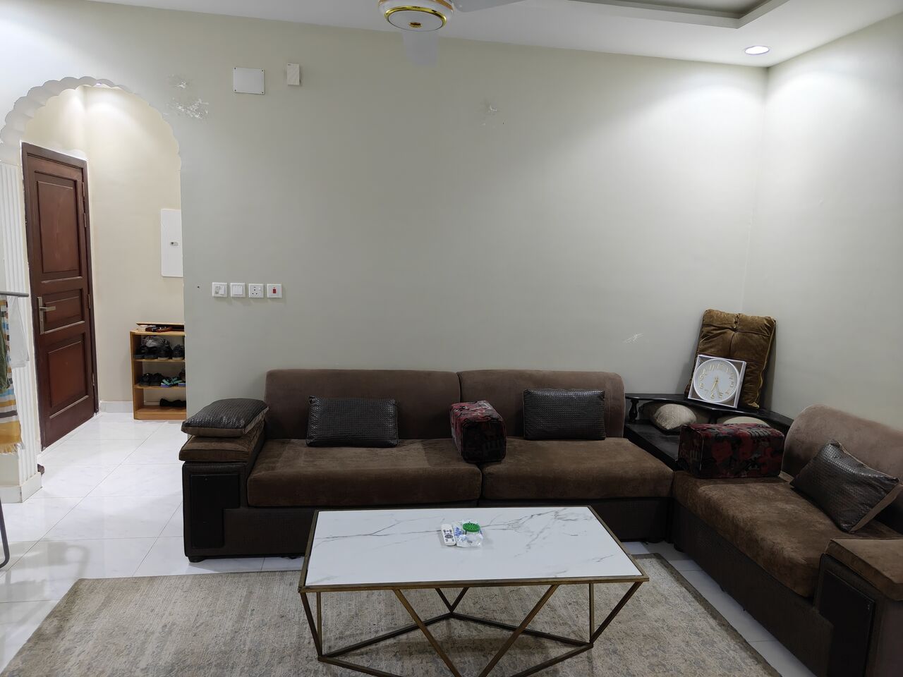 Jeddah, Rooms for Rent, SAR 1000/month,  One Room In A 2BHK Flat In Al-Fadeylah, Opposite Khumrah/Qryniah/Khomra For One Person.