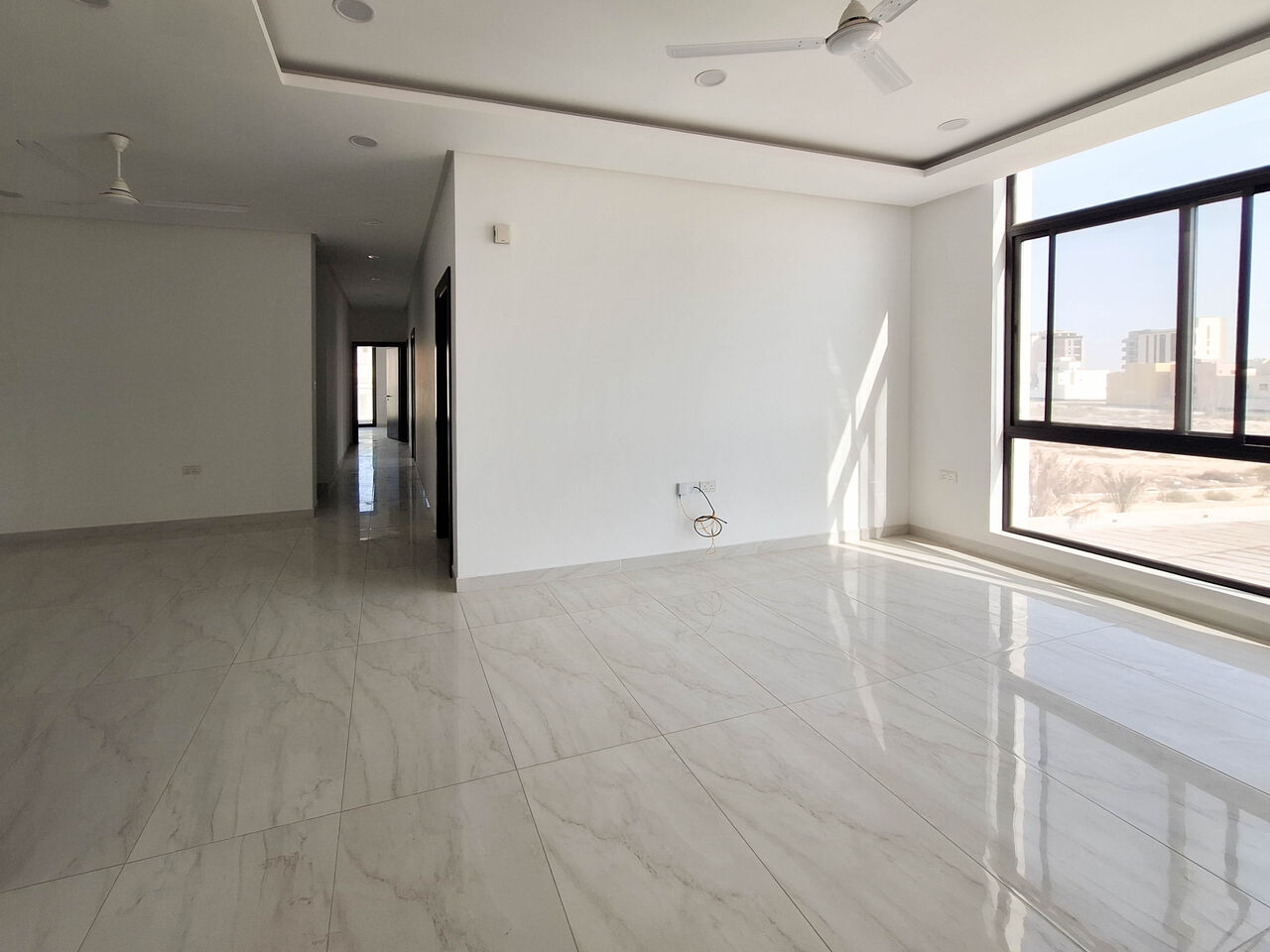 Manama, Apartments, Flats, Houses & Villas, BHD 350/month,  3 BR,  For Rent A Semi-furnished Apartment In Bu Quwah (Saraya 2) Area.
