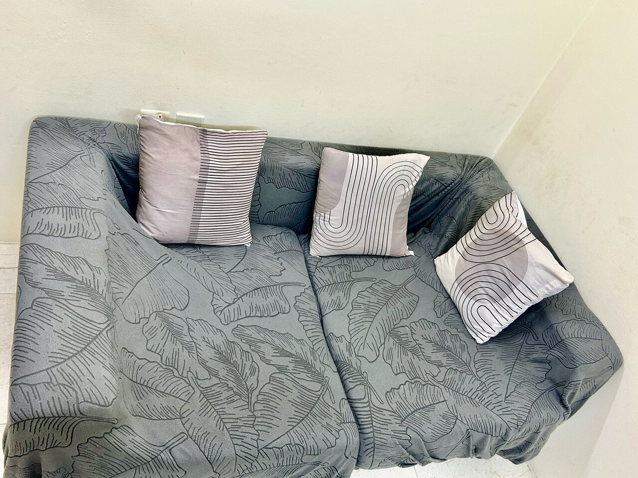 Manama, Furniture, BHD 20,  Sofa Set For Sale &ndash; Excellent Value