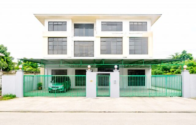 Bangkok, Villas, THB 39998,  85 Sq. Feet,  Single House, Big C Suan Luang, 1.5 Km., Near Phatthanakan, 9 Bedrooms, 7 Bathrooms, 85