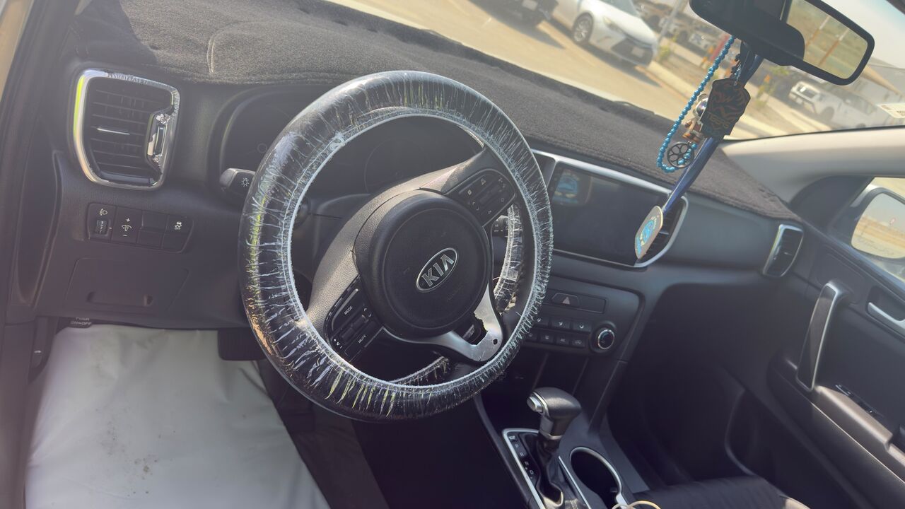 Jeddah, Vehicles, Cars & Trucks , SAR 38000,  Kia Sportage 2018,  2018,  Automatic,  297000 KM,  كيا سبوتاج