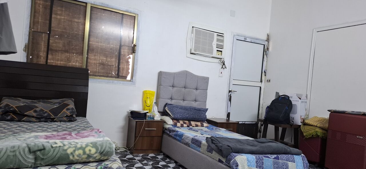 Jeddah, Rooms for Rent, SAR 1000/month,  Furnished,  I Am Offering A Single Room In My 02 Rooms Flat.