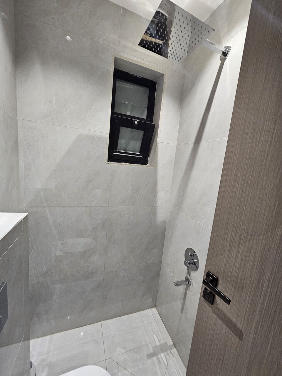 Riyadh, Sublets, SAR 1600/month,  1 BR,  One Room, Available For Rent, No Kitchen, Separate Washroom, In Al Maizilah Area, Riyadh
