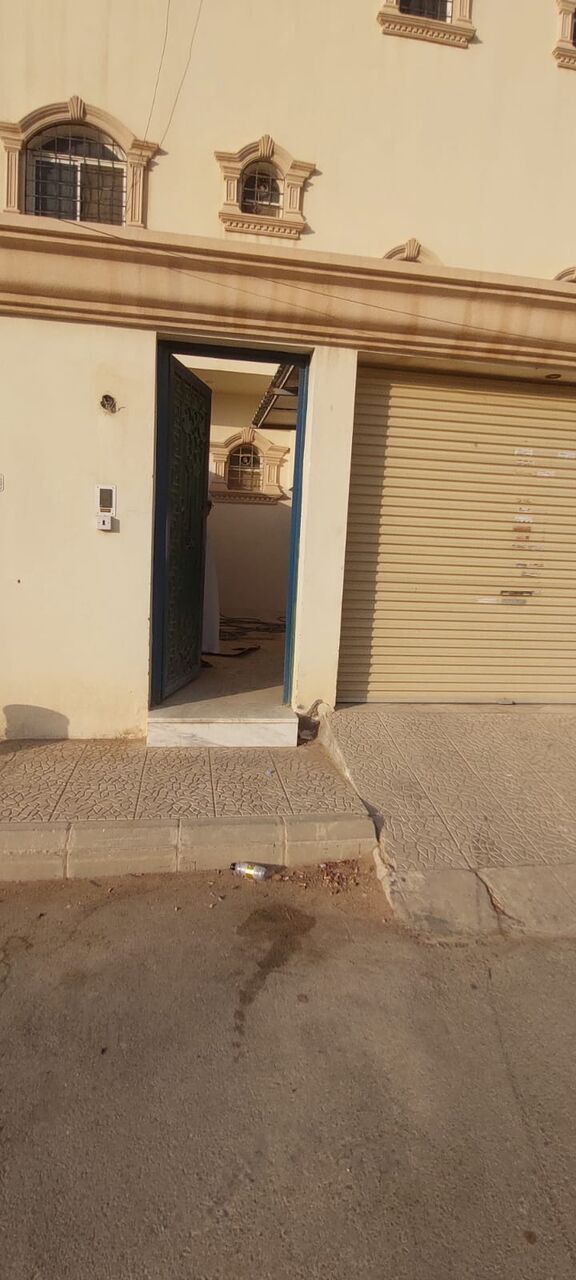 Al Rawdah, Apartments, Flats, Houses & Villas, SAR 60000/year,  4 BR,  Family Vills Floor Whole With Car Entrande Incluse Taris With Very Large Rooms And Majlis