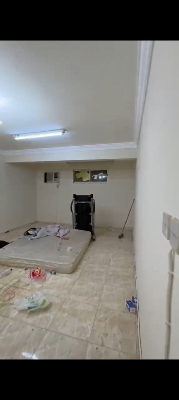 Al Fayha, Apartments, Flats, Houses & Villas, SAR 30000/year,  3 BR,  Family Apartment 2nd Floor Without Lift Large Apartment With Large AC Kitchen Installed