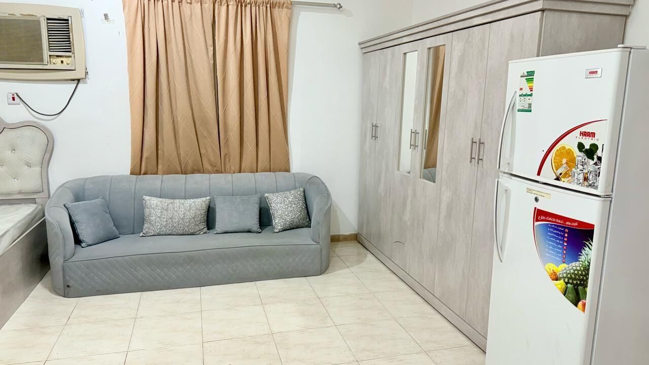Al Dana, Sublets, SAR 1300/month,  1300 Per Month. Single Large Room With Small Kitchen And Toilet