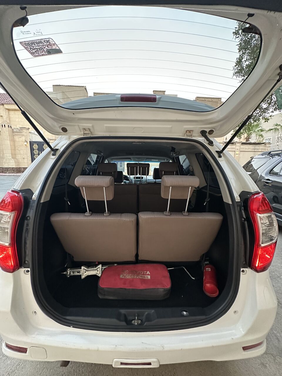 Al Rabwah, Vehicles, Cars & Trucks , SAR 30000,  Avanza,  2017,  Automatic,  332800 KM,  Toyota