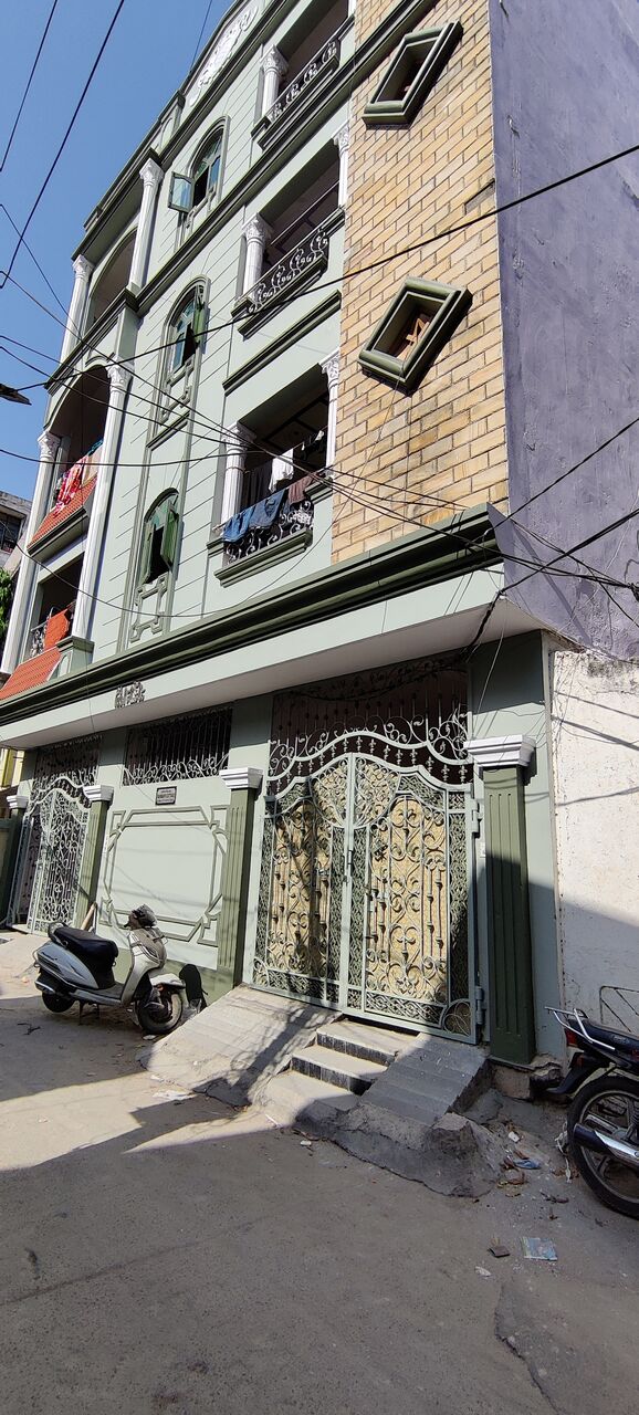 Al Aziziyah, Buildings, G+3 Building With Lift At Santosh Nagar Near IS Sadan