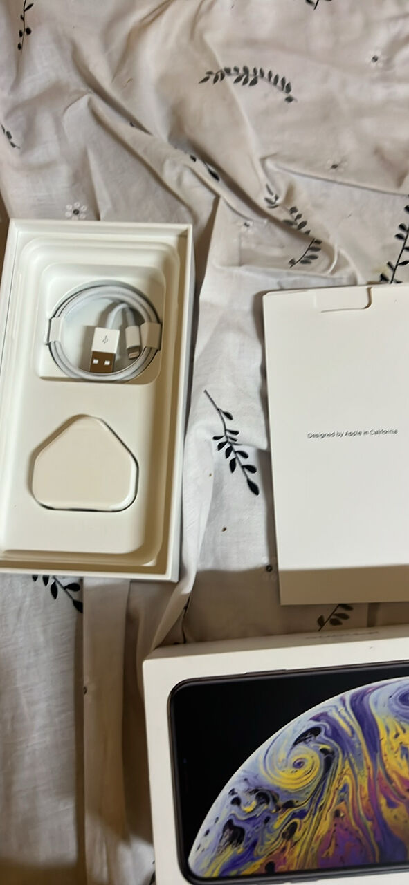 Dammam, Mobile Phones, SAR 800,  Iphone Xs Max 256 Gb Waterproof  All Original
