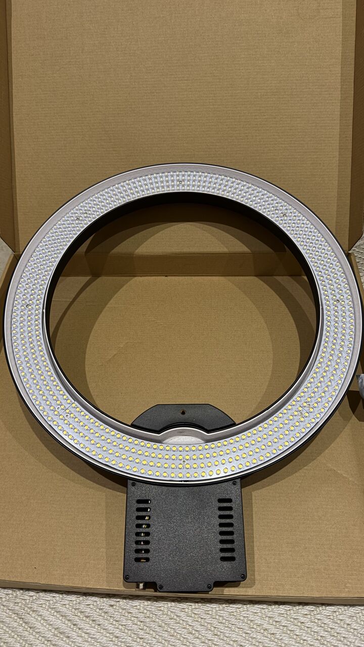 Jeddah, Electronics, SAR 950,  Professional Ring LED Light Kit &ndash; Excellent Condition