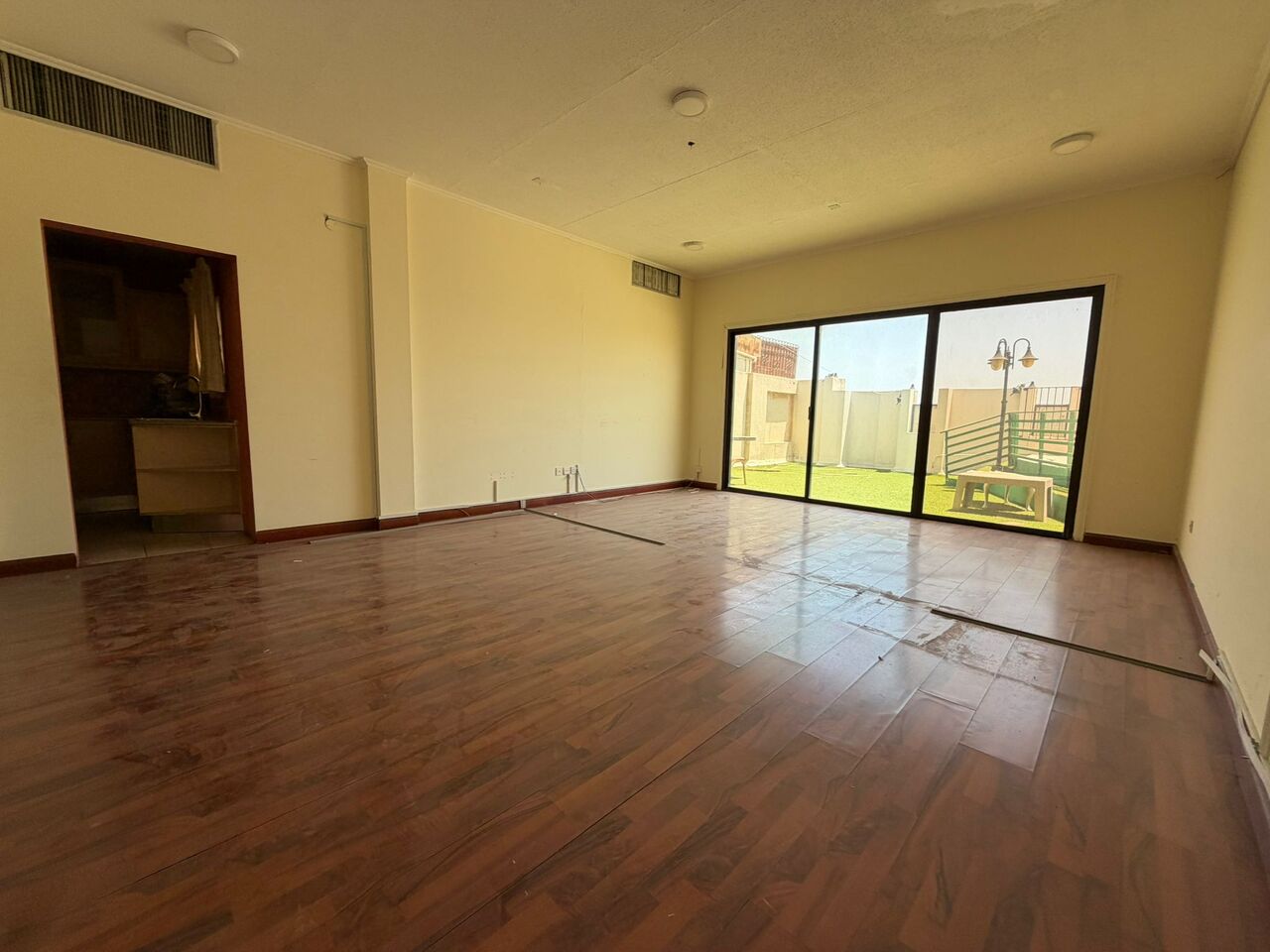 Hoora, Offices, BHD 300,  Office Flat For Rent In Hoora | Near French Embassy | Big Terrace Area