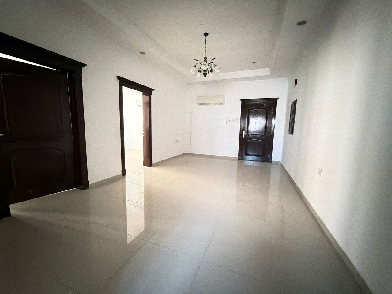 Mahooz, Offices, BHD 300,  Office Flat For Rent In Mahooz | Near Tropicana | Prime Business Location
