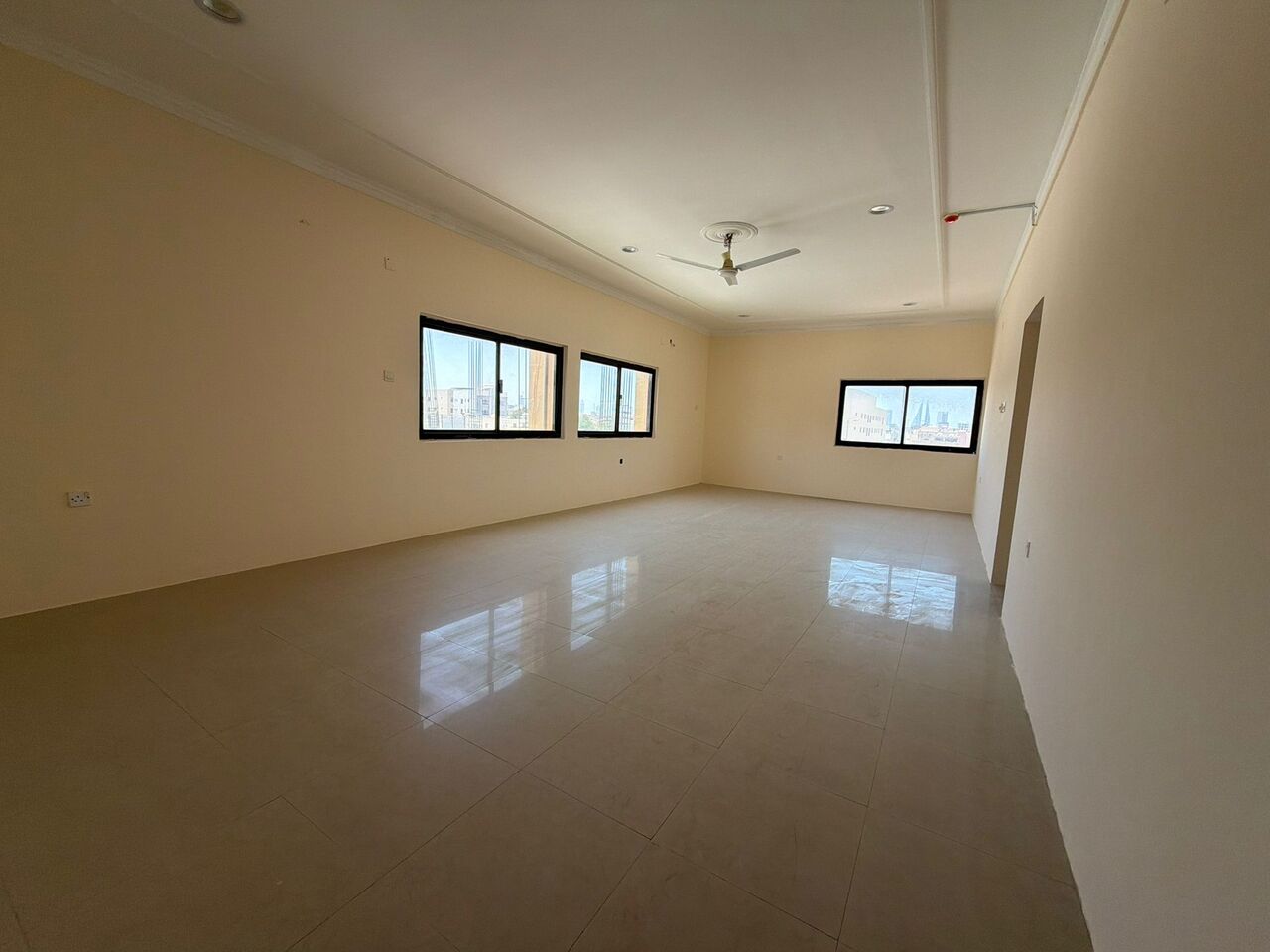 Mahooz, Offices, BHD 250,  MODERN Office Flat For Rent In Mahooz