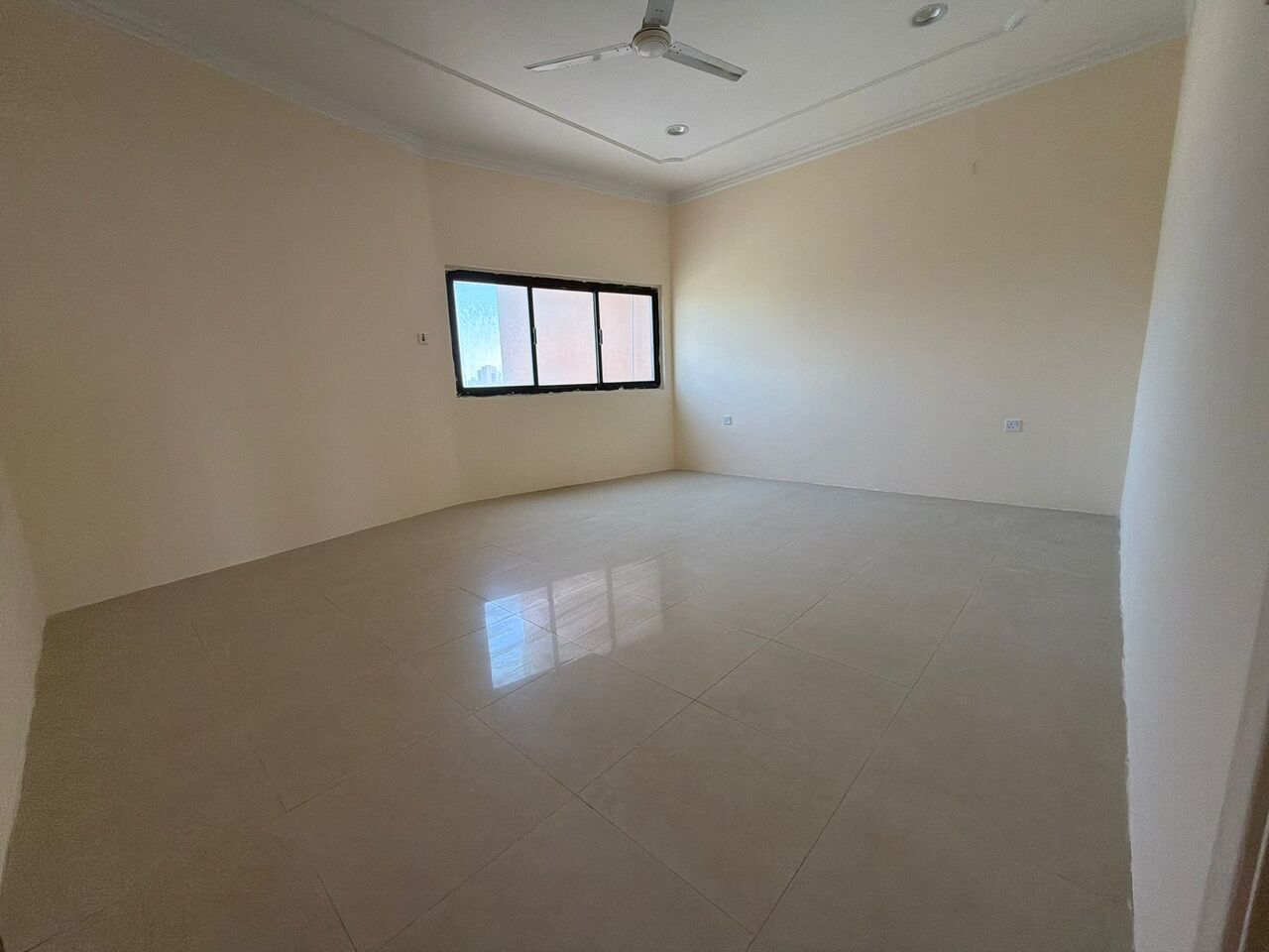 Mahooz, Offices, BHD 250,  MODERN Office Flat For Rent In Mahooz