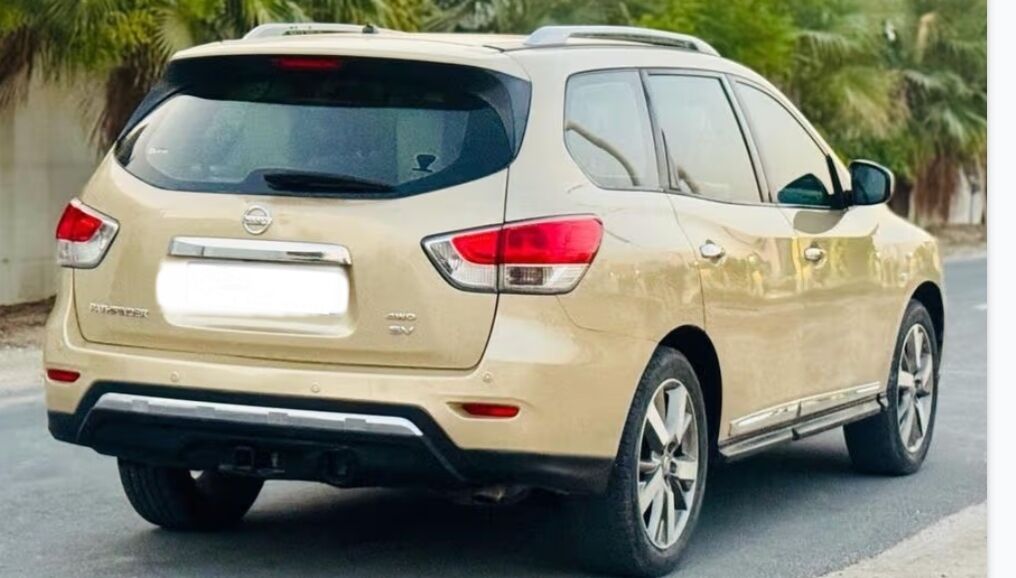 Manama, Vehicles, Cars & Trucks , Nissan Pathfinder,  2013,  Automatic,  100000 KM,    ( Full Option, 7 Seater )