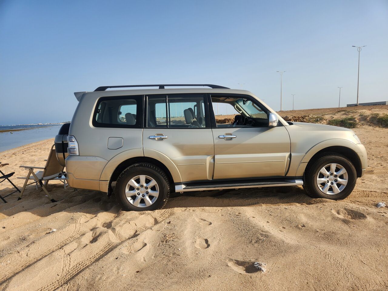 Rabigh, Vehicles, Cars & Trucks , SAR 1,  Mitsubishi Pajero,  2017,  Automatic,  106000 KM,  Pajero  For Swap