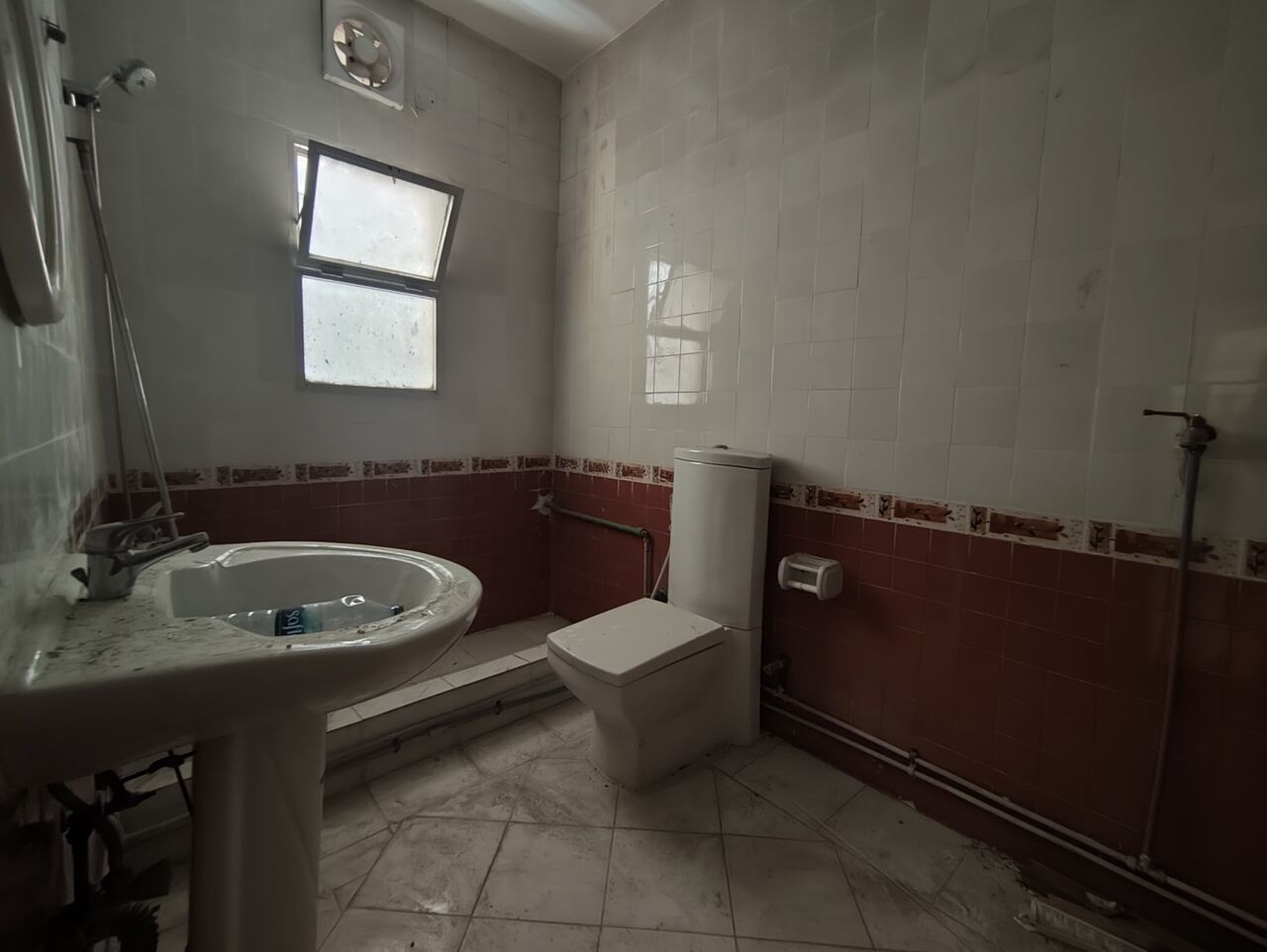 Segaya, Apartments, Flats, Houses & Villas, BHD 260/year,  2 BR,  Gorgeous Semi Furnished 2 Bhk Flat At Adliya Just For 260 Bhd