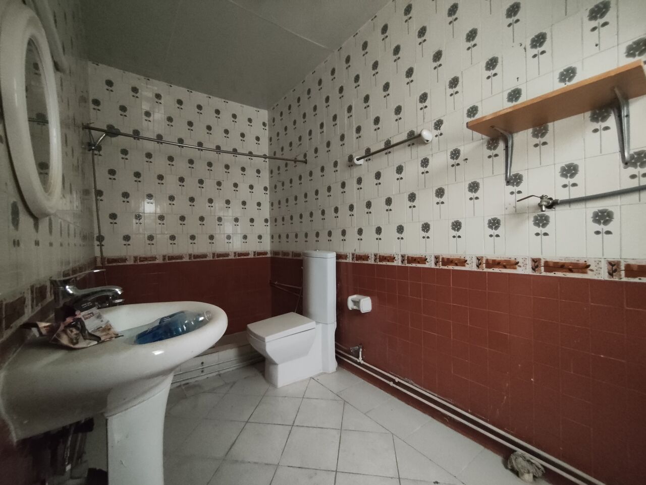 Segaya, Apartments, Flats, Houses & Villas, BHD 260/year,  2 BR,  Gorgeous Semi Furnished 2 Bhk Flat At Adliya Just For 260 Bhd