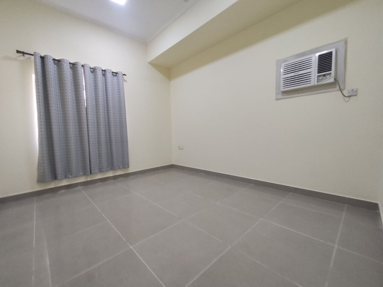 Segaya, Apartments, Flats, Houses & Villas, BHD 250/year,  2 BR,  Gorgeous Semi Furnished 2 Bhk Flat At Segaya Walk Just For 250 Bhd