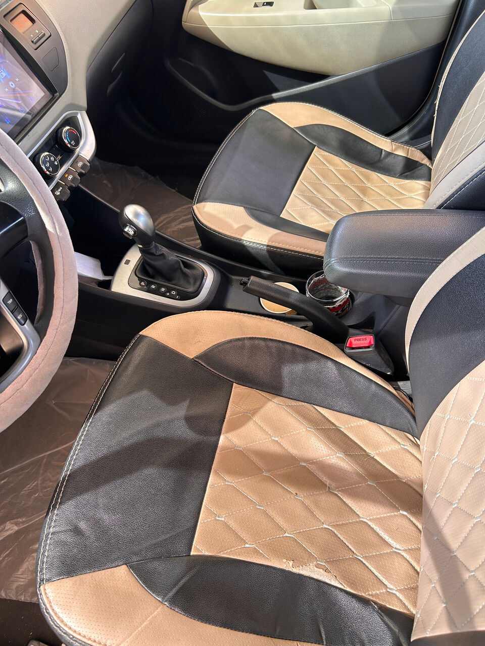 Khobar, Vehicles, Cars & Trucks , SAR 20500,  Kia Rio Hatchback,  2015,  Automatic,  178000 KM,  I Want To Sell My Kia Rio  ,low Mileage And Very Fuel Efficient