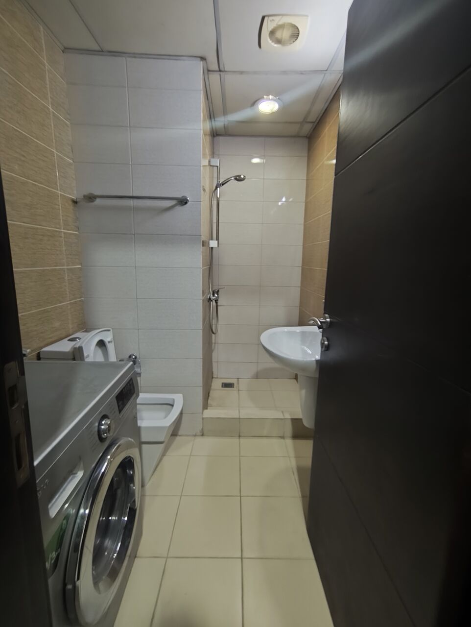Manama, Apartments, Flats, Houses & Villas, BHD 230/year,  1 BR,  Gorgeous Fully Furnished Studio Flat At UmAlhassam Just For 230 Bhd