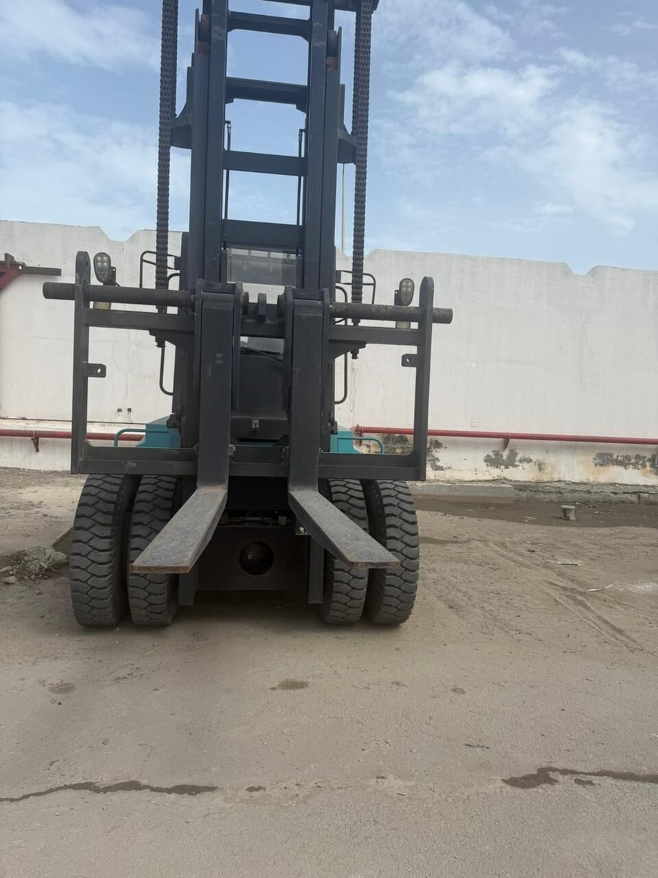 Yanbu, Heavy Equipment, SAR 1000,  16 Tone FORKLIFT FOR SALE