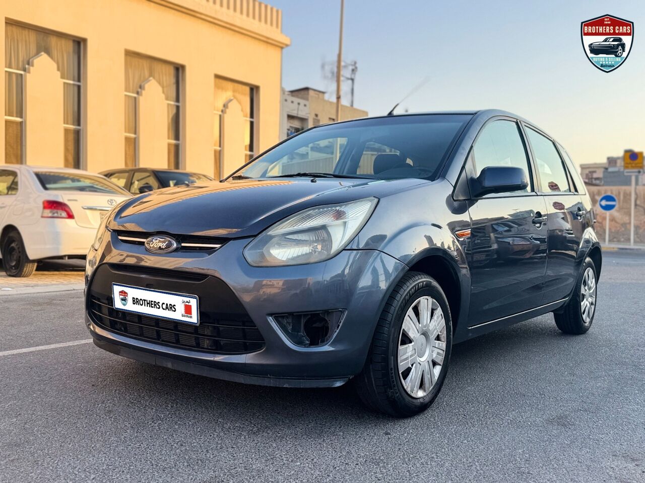 Manama, Vehicles, Cars & Trucks , BHD 1000,  FORD FIGO,  2012,  Automatic,  115000 KM,   HATCH BACK  MODEL FOR SALE