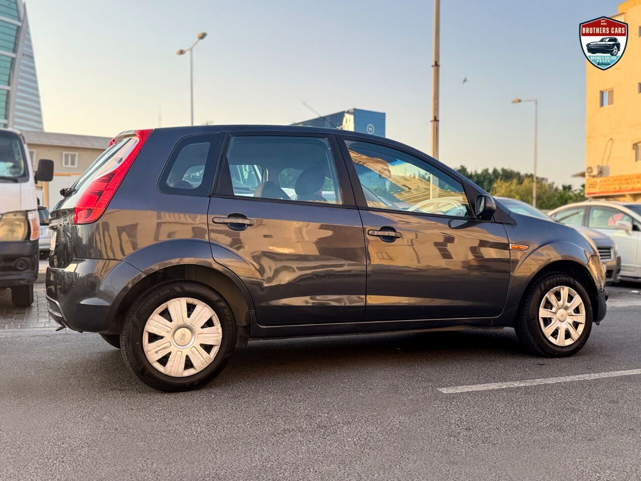 Manama, Vehicles, Cars & Trucks , BHD 1000,  FORD FIGO,  2012,  Automatic,  115000 KM,   HATCH BACK  MODEL FOR SALE