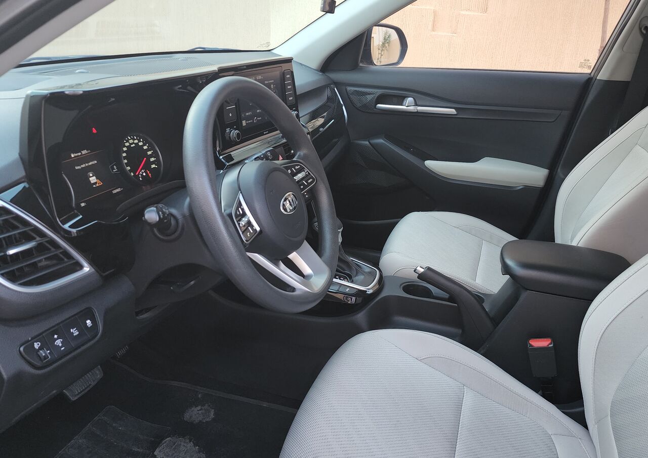 Riyadh, Vehicles, Cars & Trucks , SAR 47000,  Kia Seltos EX,  2020,  Automatic,  102000 KM,  Kia Seltos   One Owner
