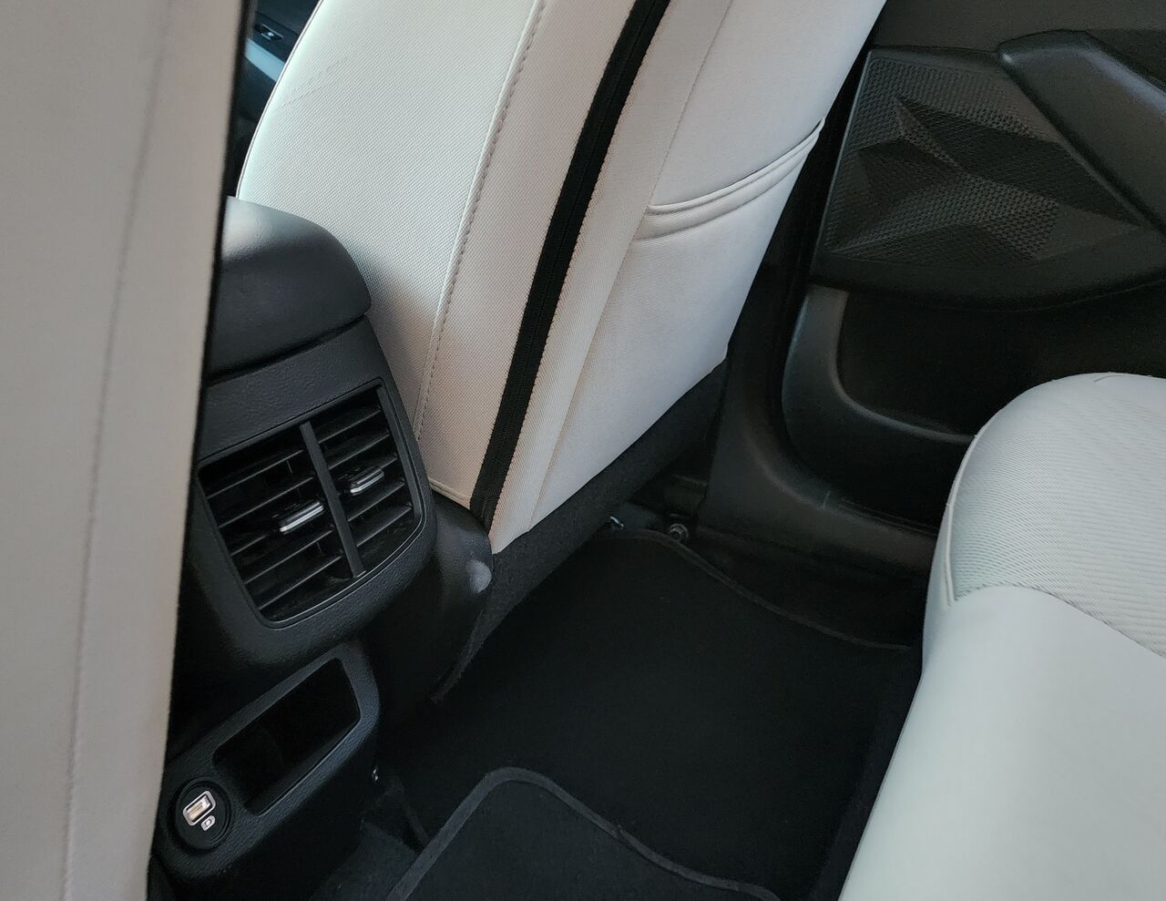 Riyadh, Vehicles, Cars & Trucks , SAR 47000,  Kia Seltos EX,  2020,  Automatic,  102000 KM,  Kia Seltos   One Owner