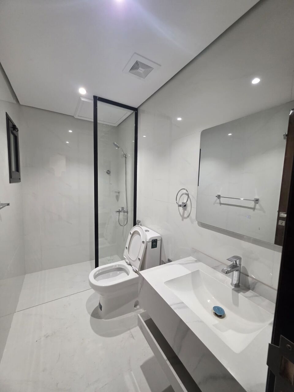 Khobar, Apartments, Flats, Houses & Villas, SAR 29600/year,  3 BR,  New Luxury 3 Bedrooms, A Hall,2 Bathrooms, A Kitchen,with Air Conditioners And Elevator,pr