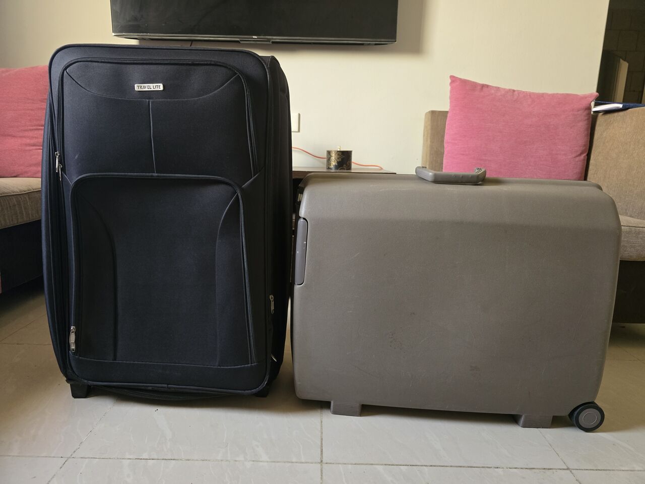 Riyadh, Household Items, SAR 150,  For Sale-Large Luggage Bags-Exit 7-Riyadh